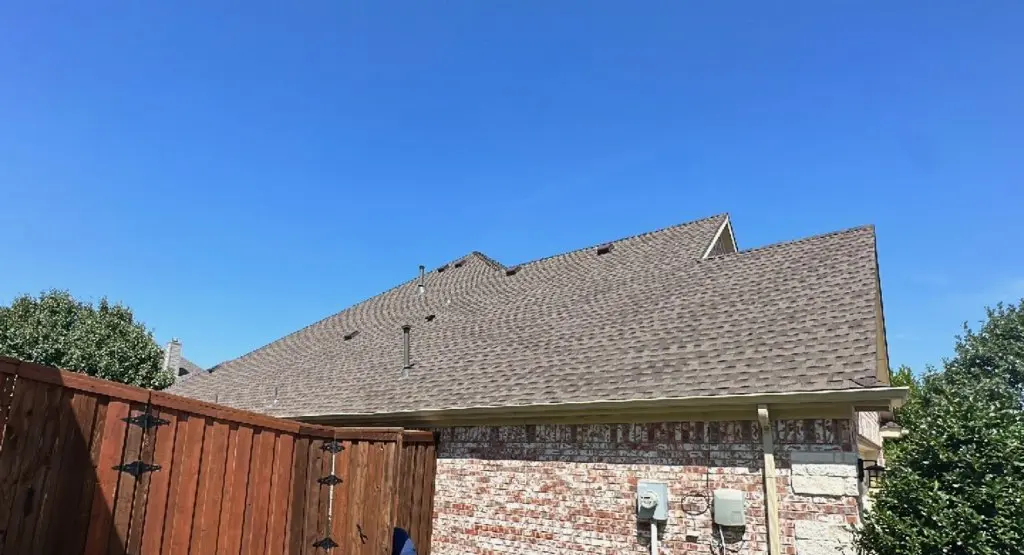 Completed roof replacement project in Oakland